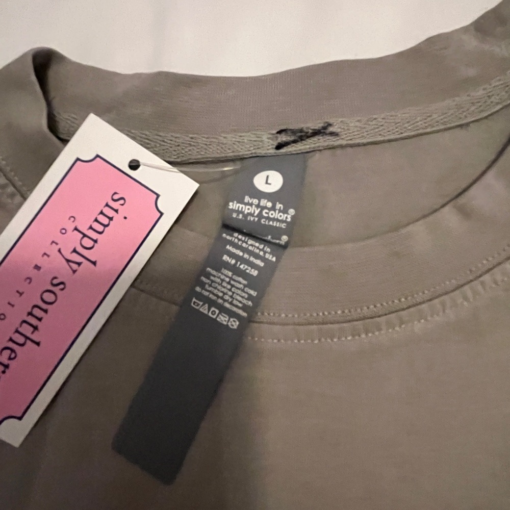 Simply Southern “Raisin’ Hell” Gray Tee. Size Large - Picture 2 of 2